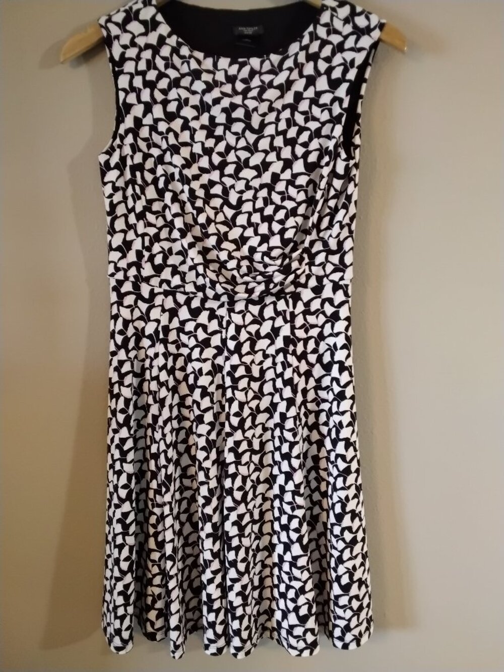 Ann Taylor Sleeveless fit & Flare Dress, Black & White Abstract Print, 4P